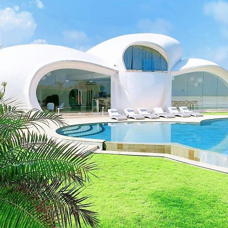 The Cloud Beachfront Villa Tabanan Esterno foto