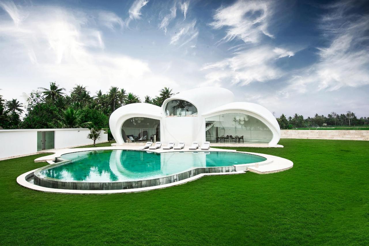 The Cloud Beachfront Villa Tabanan Esterno foto