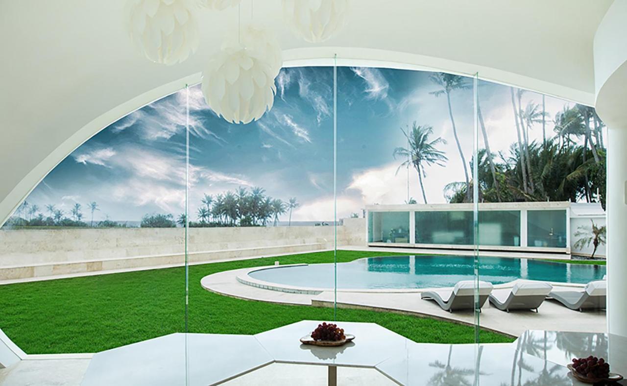 The Cloud Beachfront Villa Tabanan Esterno foto
