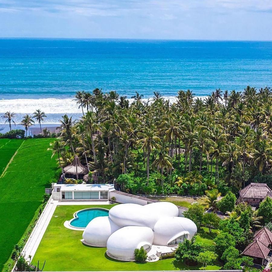 The Cloud Beachfront Villa Tabanan Esterno foto