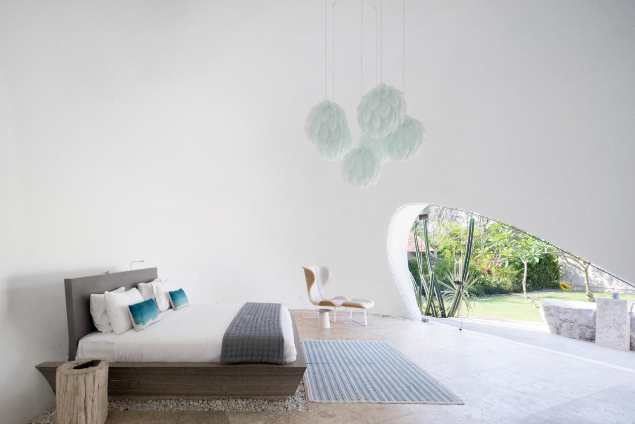The Cloud Beachfront Villa Tabanan Esterno foto
